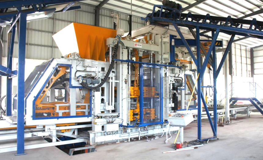 Las máquinas de ladrillos Quangong dejan su huella en el sur de China: adoquines y ladrillos con forma de diamante manejados por una sola máquina